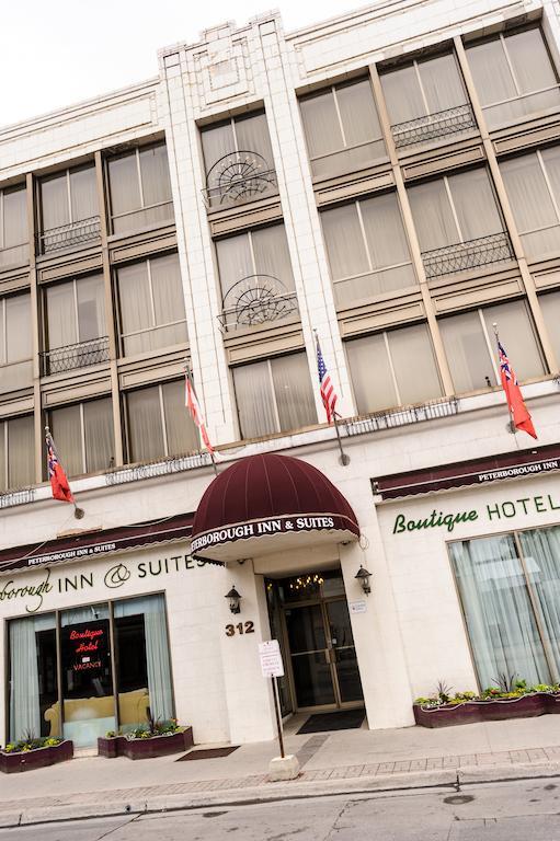 Peterborough Inn & Suites Hotel Exterior photo